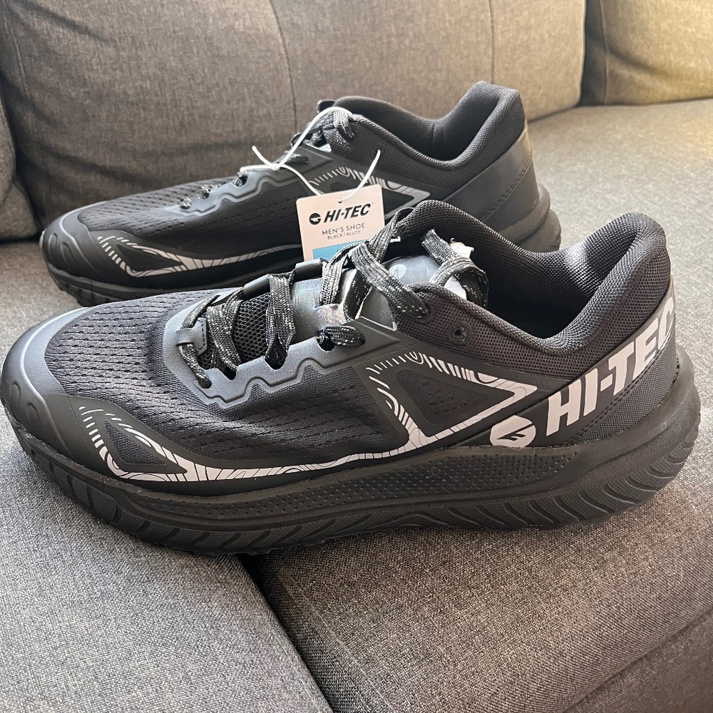 Men’s Avalon HI-TEC trial running shoes, black, size 13 NEW